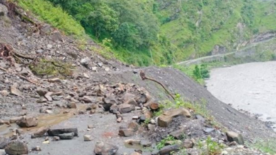 Traffic resumes on Bhimphedi- Kulekhani road section