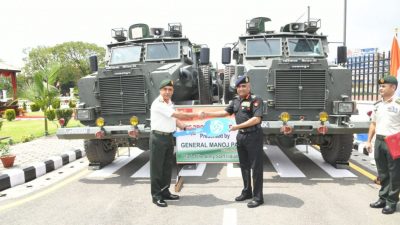 Indian Army Chief Pande hands over military equipment to Nepali…