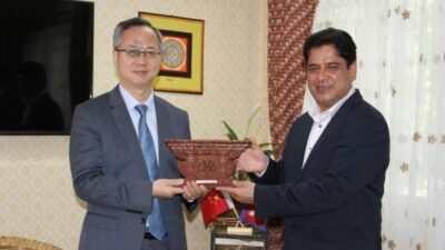 Chinese Ambassador calls on Industry Minister Bhandari