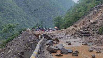 Floods and landslides obstruct highways
