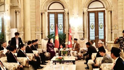 Prime Minister Oli holds talks with Vietnamese Vice President Xuan