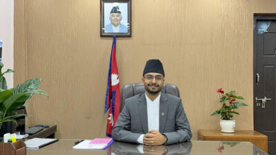 Ministry emphasizes politics-free education sector