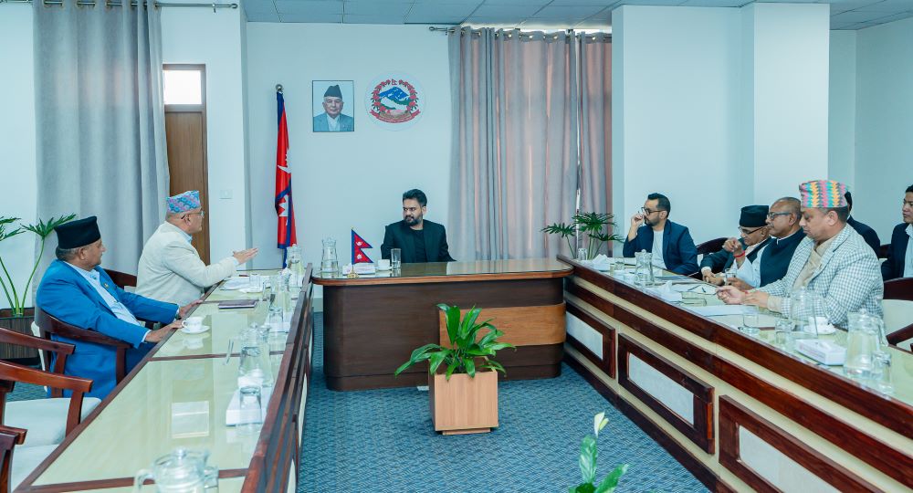 PM Shah discusses with CMs to resolve complexities of federalism implementation