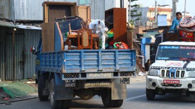 Government launches drive to clear riverbank settlements