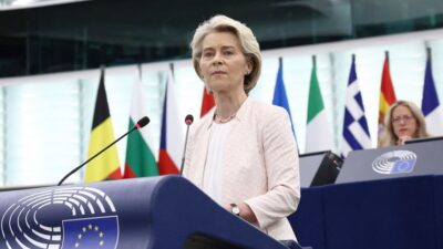 EU weighs phased social media access for children