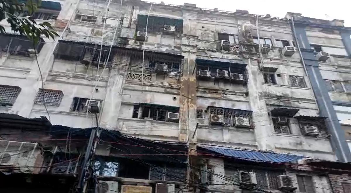 Nine killed in Kolkata building fire, six injured