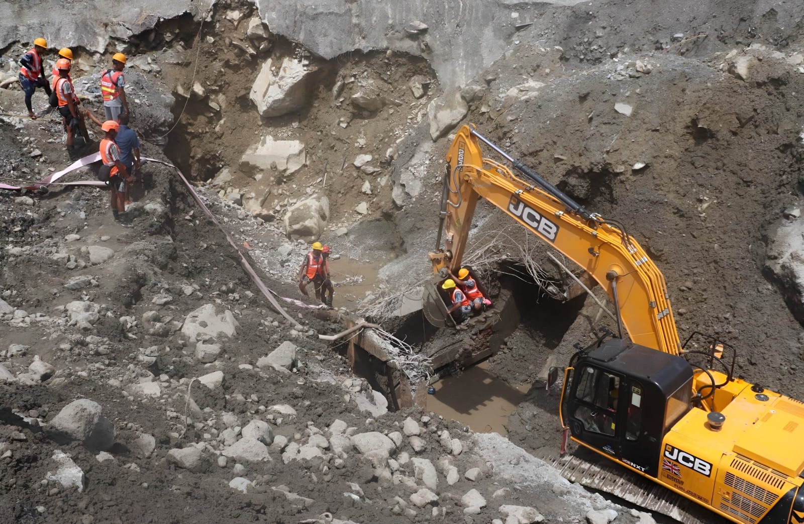 279 Rescued From hydropower sites, tunnel searches intensify