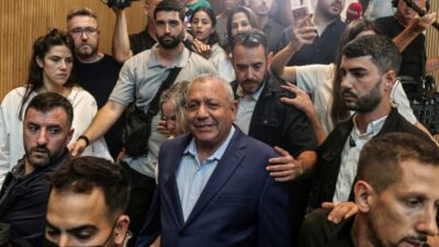 Netanyahu faces coalition challenge as opposition seeks power